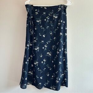 Elodie Blue Floral Midi A-Line Wrap Skirt with Buttons Size M